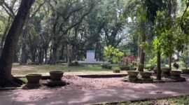 Taman Remaja Bengkulu akan direvitalisasi menjadi Taman Merah Putih sebagai ruang olahraga dan rekreasi keluarga. Pemerintah memastikan konsep hijau dan ramah semua kalangan.