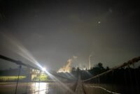 Blackout massal kembali melanda Sumatera termasuk Bengkulu. Pemadaman listrik lebih dari 24 jam menyebabkan aktivitas lumpuh, kerugian triliunan rupiah hingga korban jiwa.
